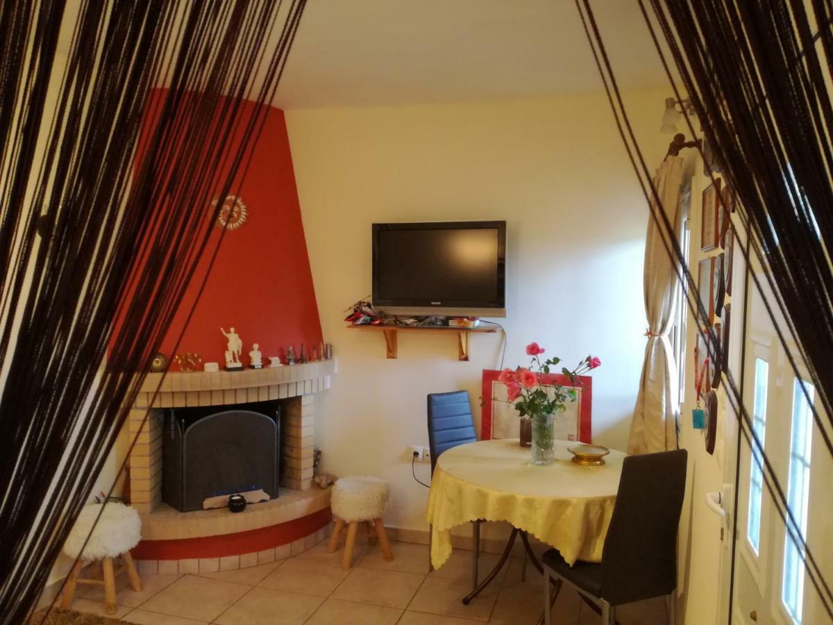 Relaxing Beautiful Holiday Home Lávrion 外观 照片